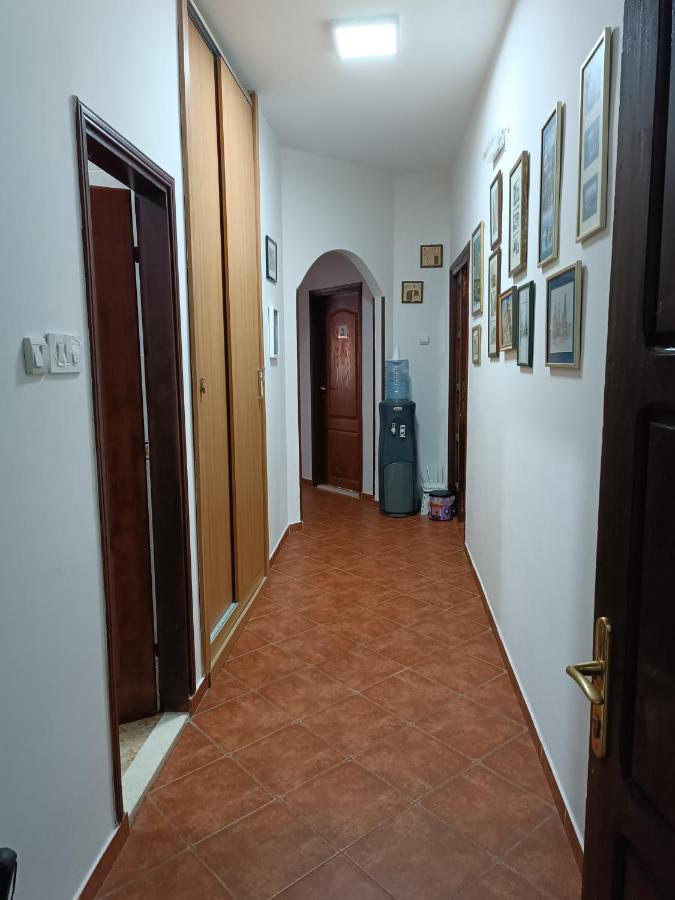 Guesthouse Bit Accommodation Cattaro Esterno foto
